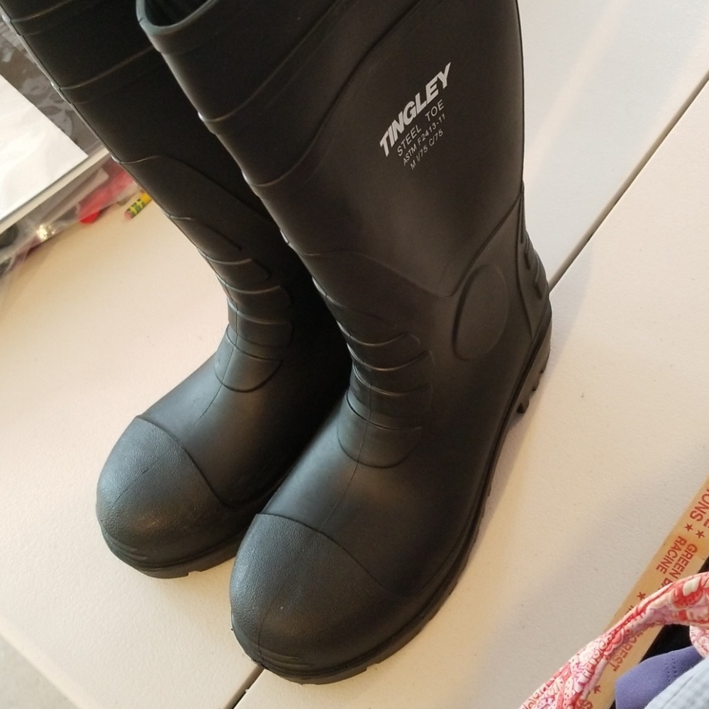 Tingley waterproof steel toed rain boots size 7